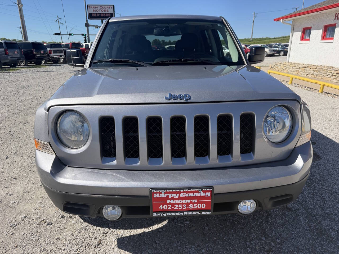 Used 2016 Jeep Patriot Latitude AWD/4WD image 8