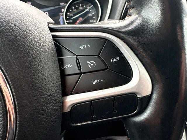 Used 2020 Jeep Compass Limited AWD/4WD image 26