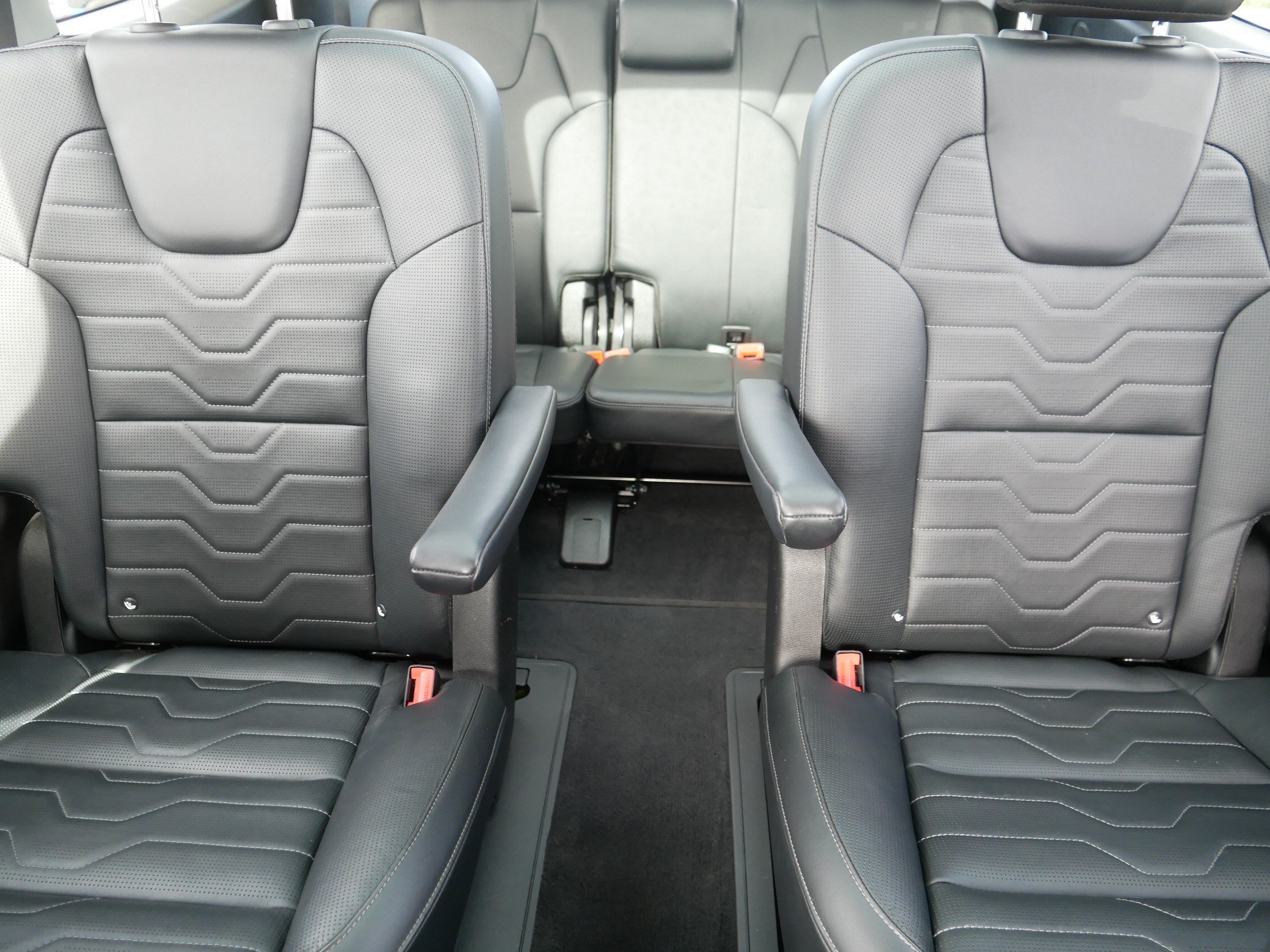 Used 2022 Kia Telluride SX w/ SX Prestige Package AWD/4WD image 13