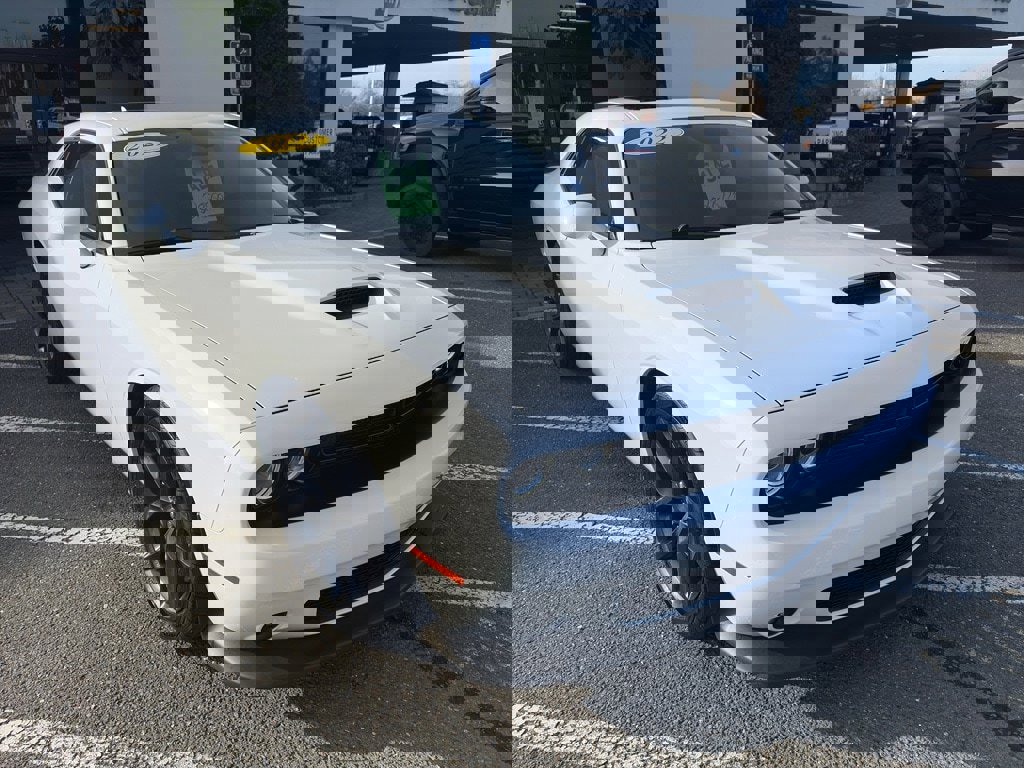 Used 2022 Dodge Challenger GT w/ Plus Package image 25