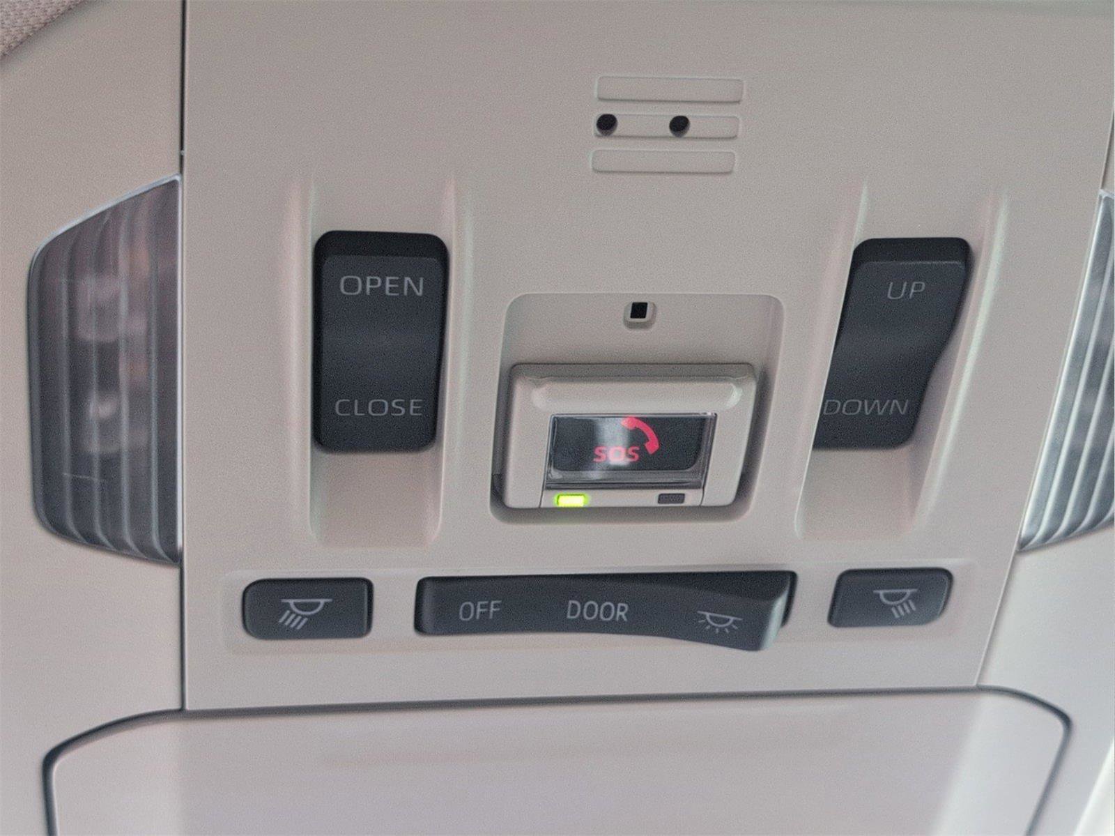 Used 2022 Toyota Highlander XLE image 17