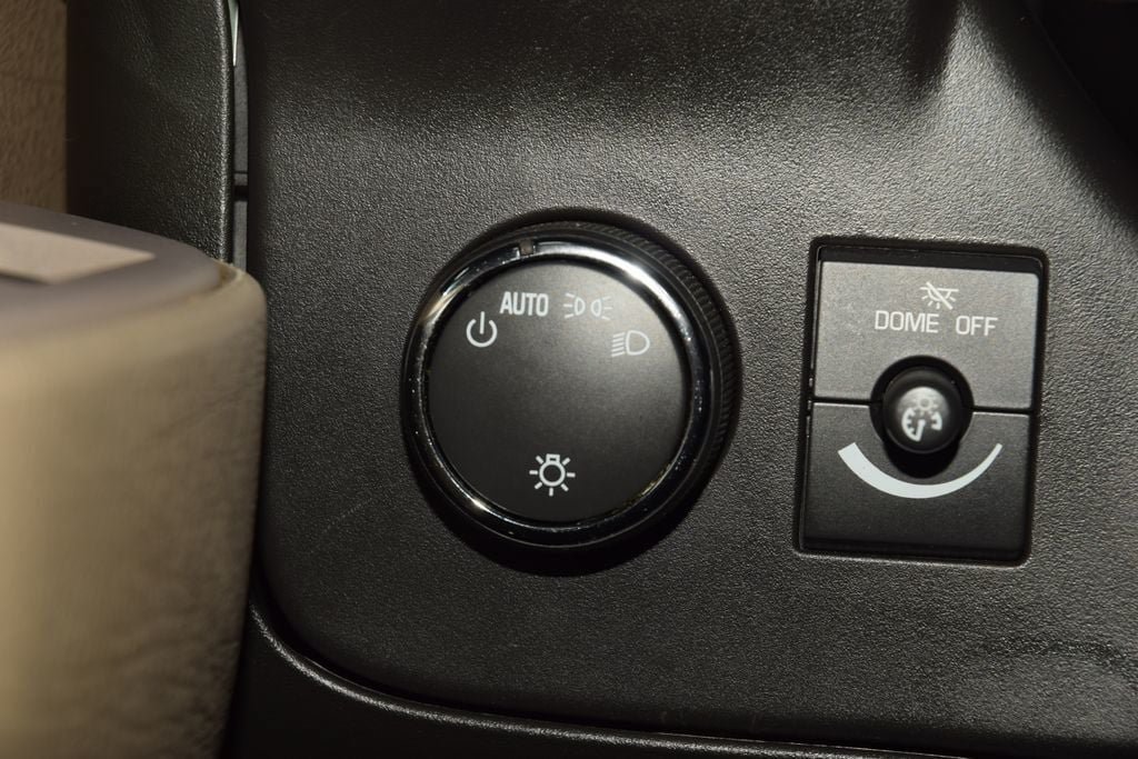 Used 2023 Chevrolet Express 3500 w/ Power Convenience Package RWD image 23
