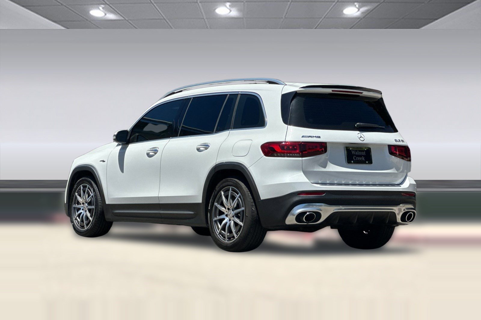 Used 2021 Mercedes-Benz GLB 35 AMG 4MATIC image 3
