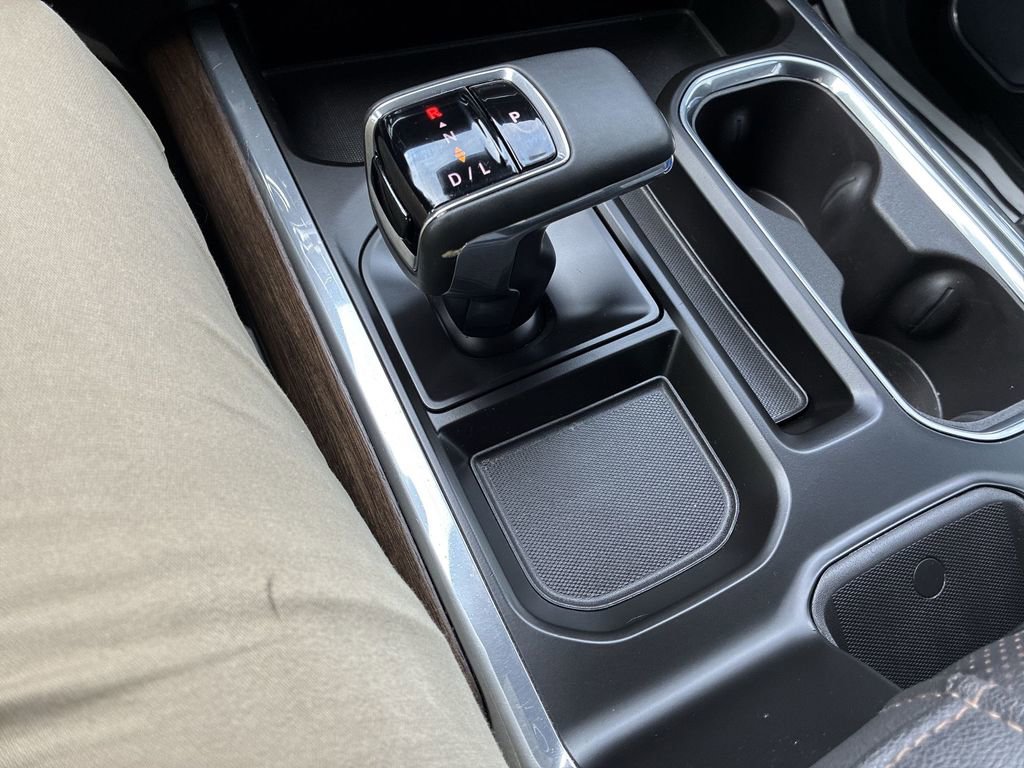 Used 2023 Chevrolet Silverado 1500 High Country w/ High Country Premium Package image 18