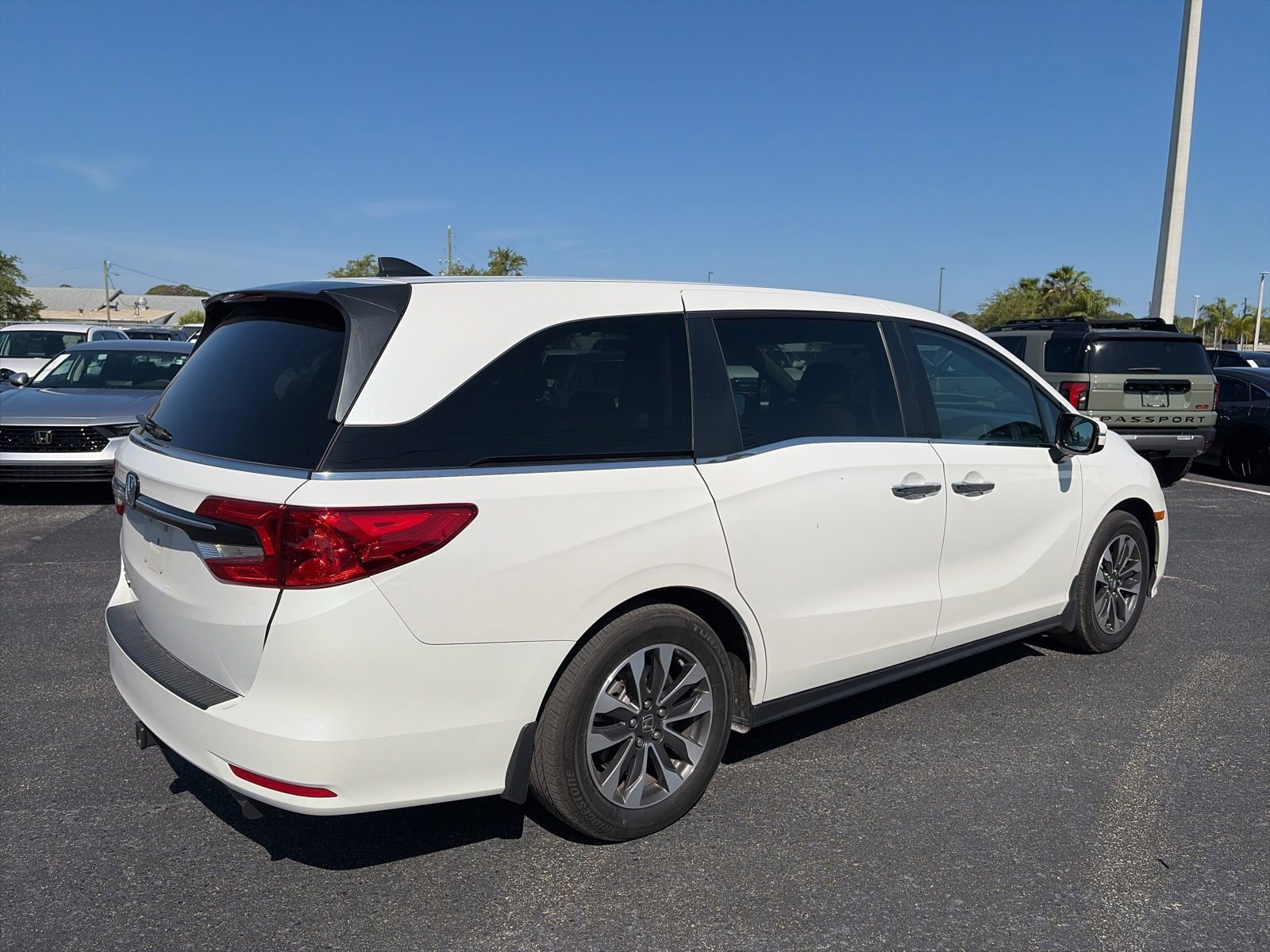 Used 2023 Honda Odyssey EX-L image 7
