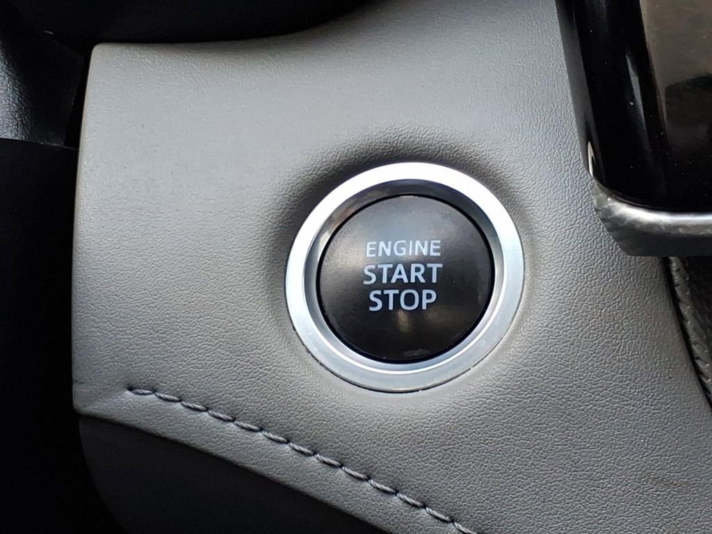 Used 2021 Toyota Highlander Platinum image 25