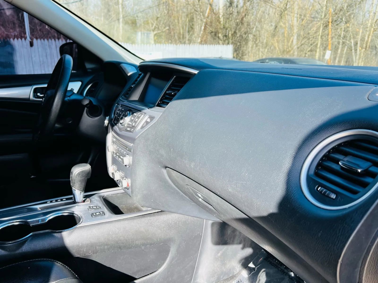 Used 2020 Nissan Pathfinder SL image 21