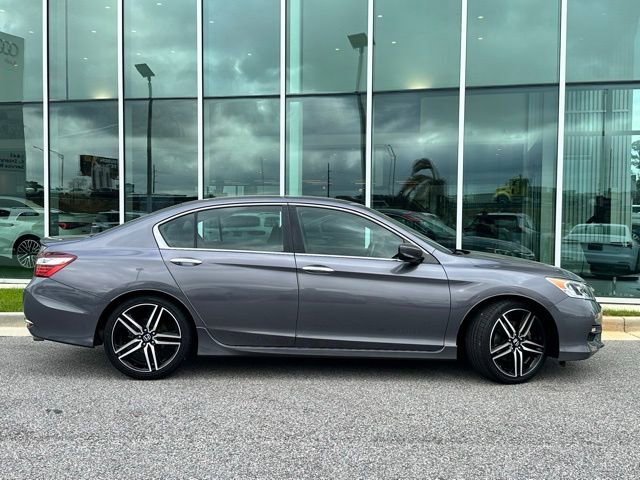 Used 2016 Honda Accord Sport image 5