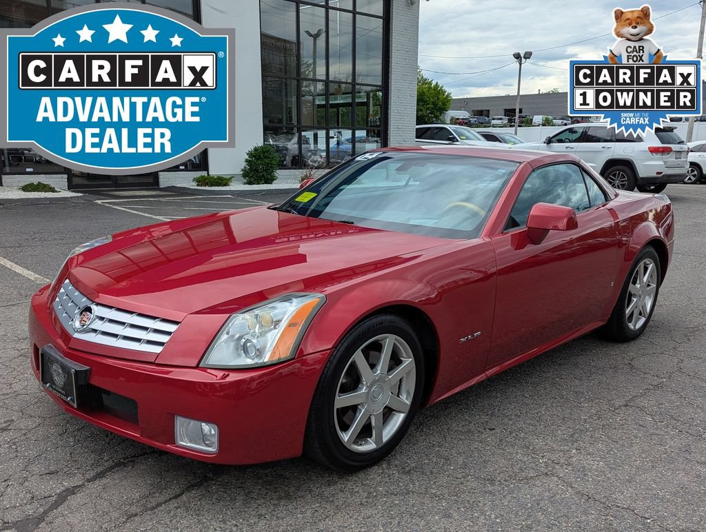 Used 2004 Cadillac XLR RWD image 2