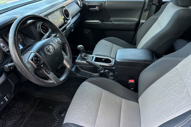 Used 2023 Toyota Tacoma TRD Off-Road image 11