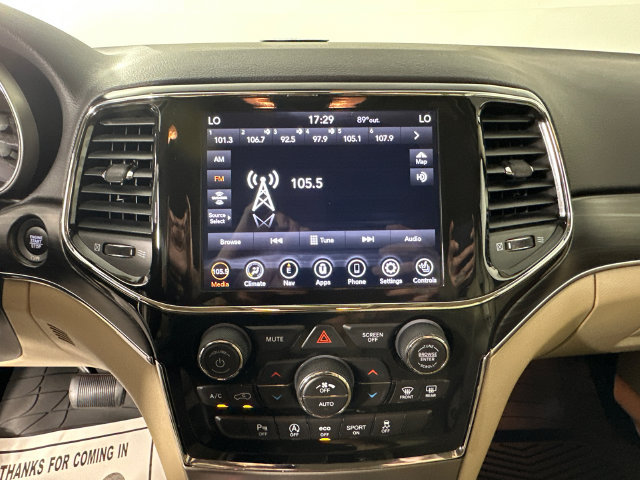 Certified 2021 Jeep Grand Cherokee Limited AWD/4WD image 32