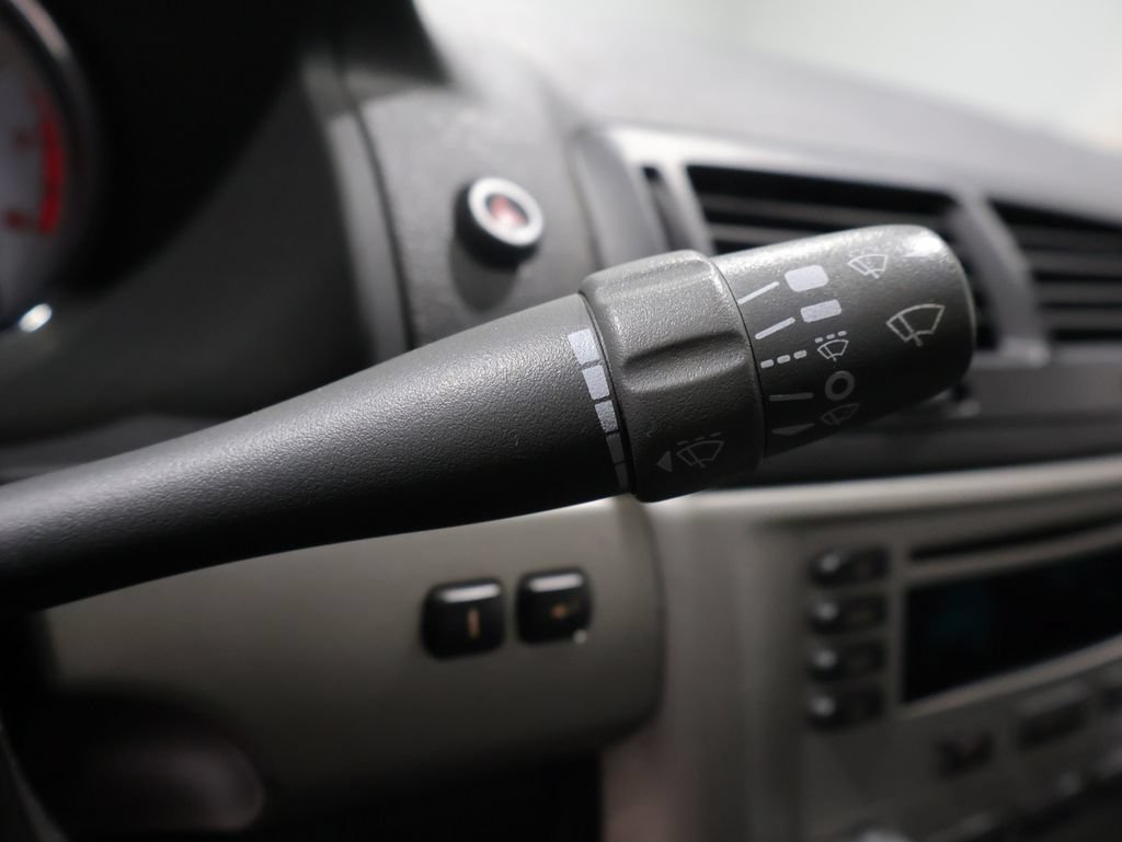 Used 2006 Chevrolet Cobalt LT w/ Preferred Equipment Group FWD image 28