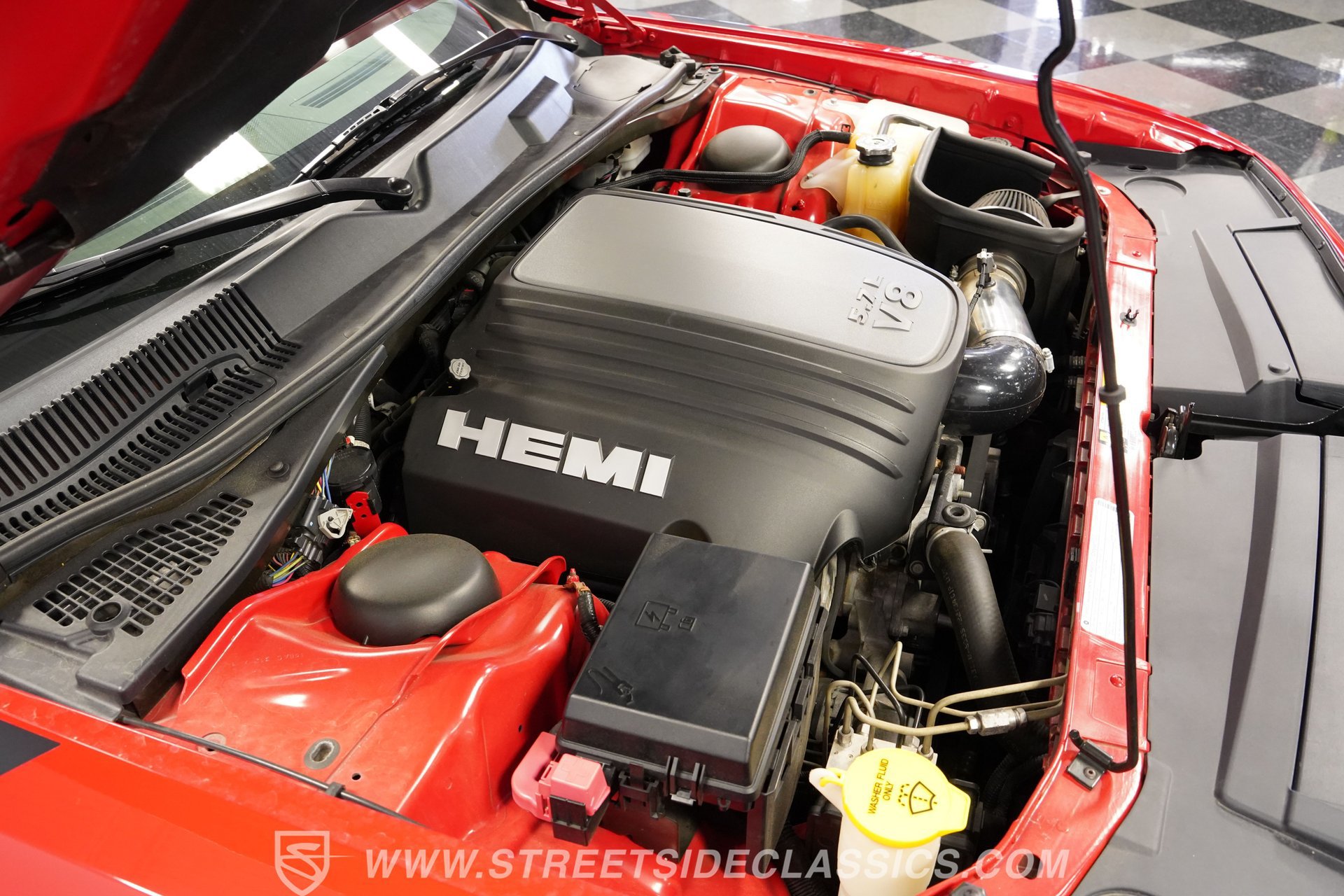 Used 2009 Dodge Challenger R/T RWD image 36