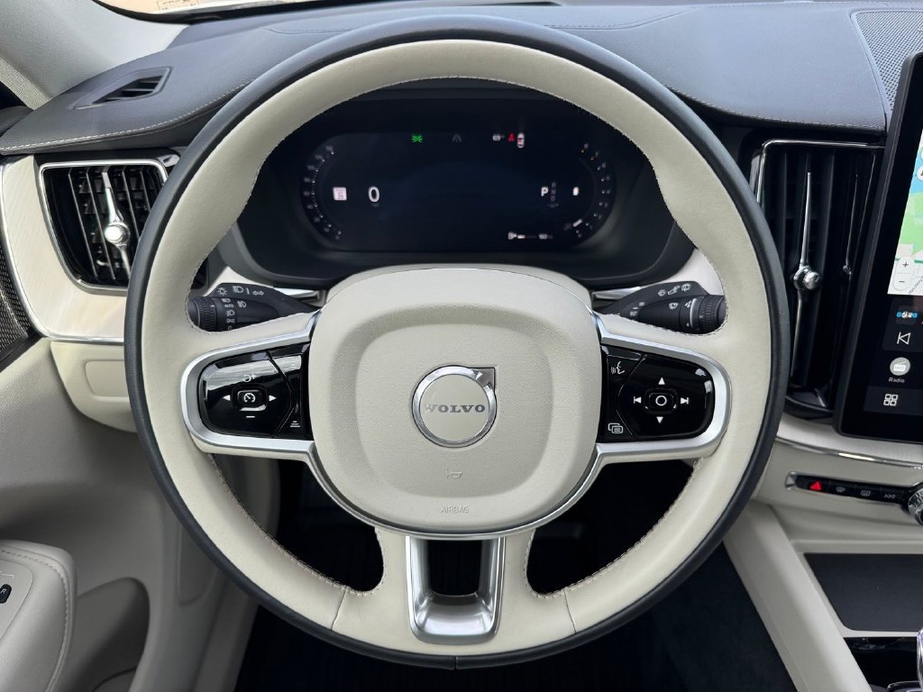Certified 2026 Volvo XC60 B5 Ultra AWD/4WD image 11