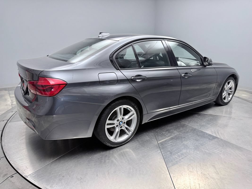 Used 2018 BMW 328d xDrive Sedan AWD/4WD image 5