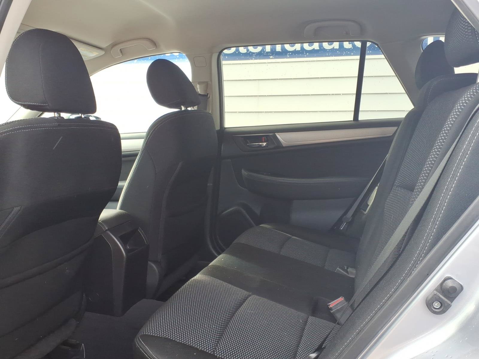 Used 2015 Subaru Outback 2.5i Premium AWD/4WD image 11