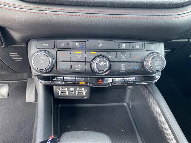Used 2024 Dodge Durango GT image 21