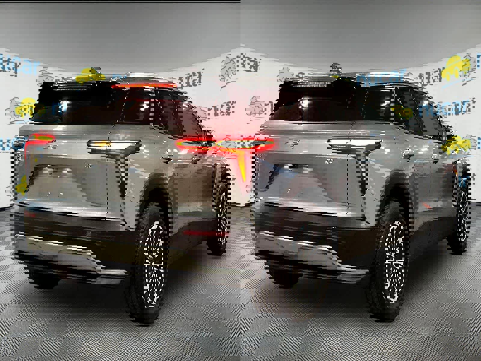 Used 2024 Chevrolet Blazer EV LT image 6