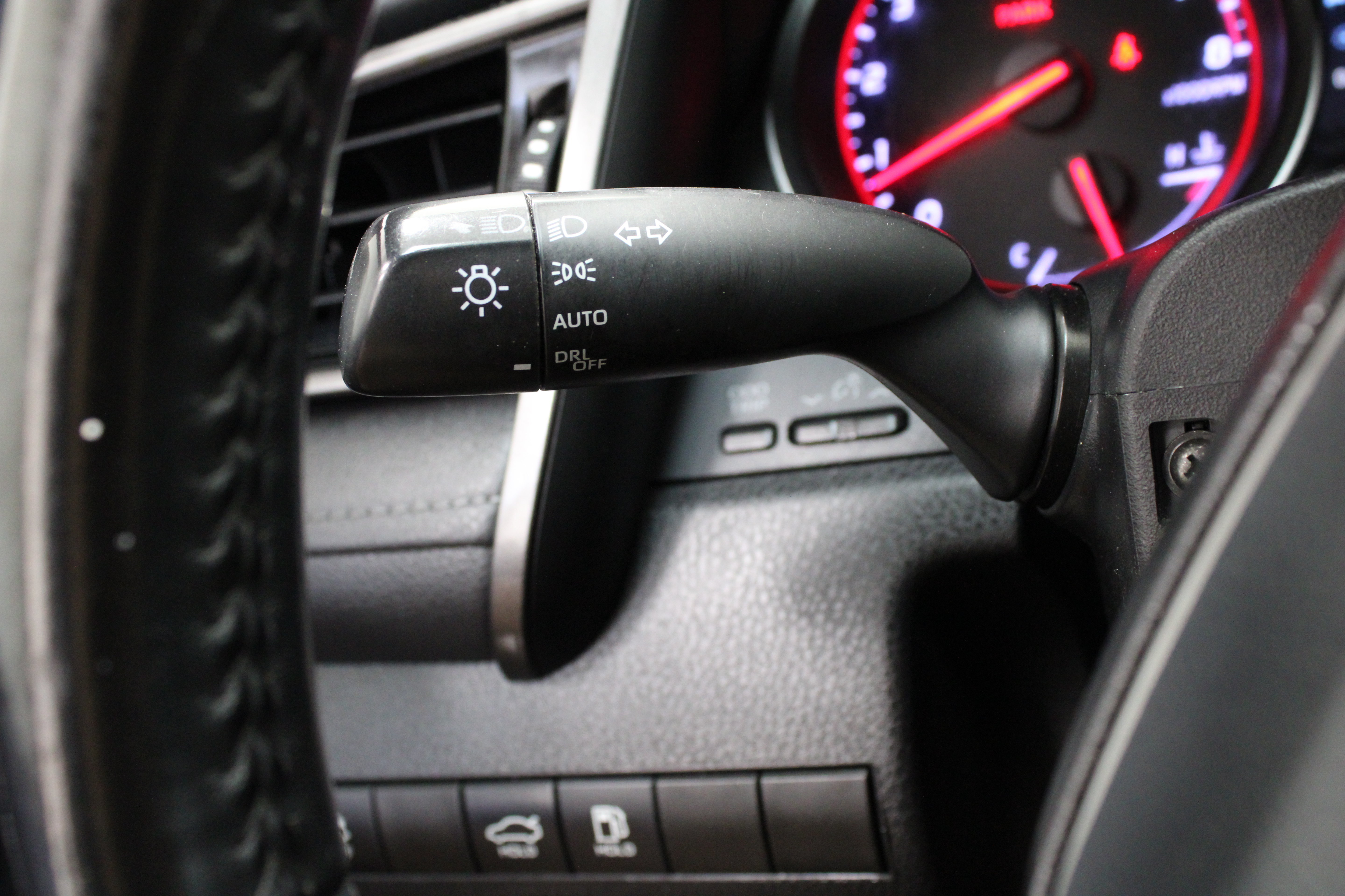 Used 2022 Toyota Camry XSE FWD image 26