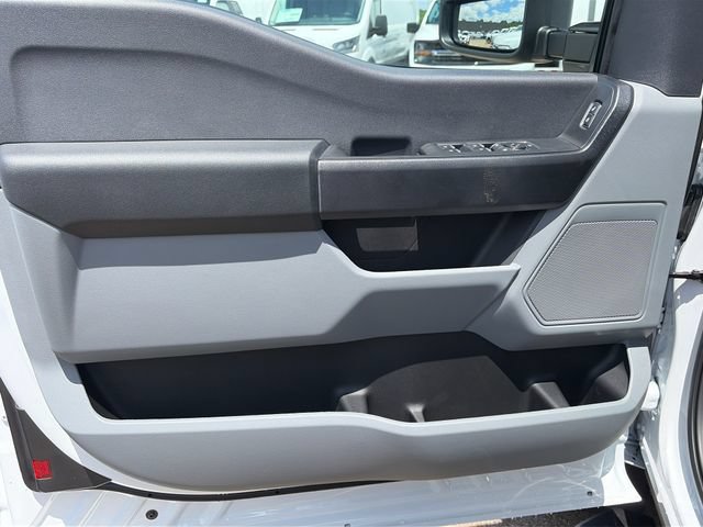 New 2026 Ford F550 4x4 Supercab Super Duty image 11