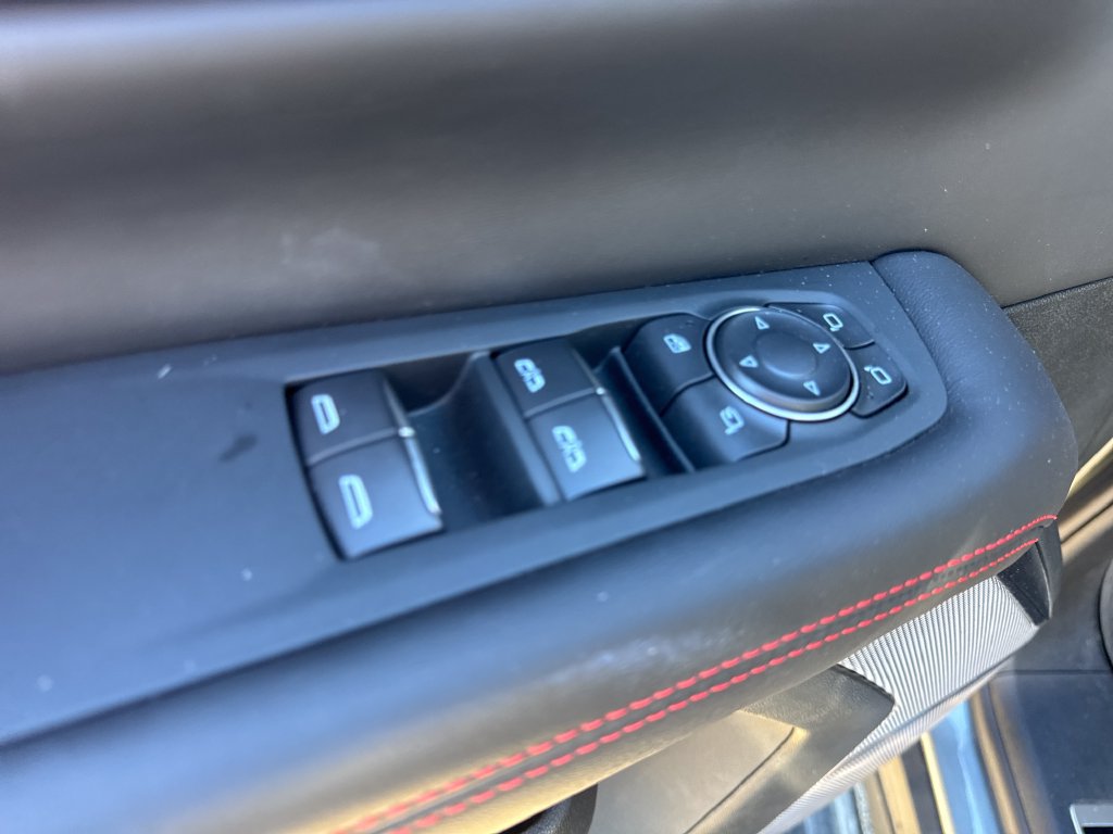Used 2026 GMC Yukon XL AT4 Ultimate w/ LPO, Floor Liner Package AWD/4WD image 20