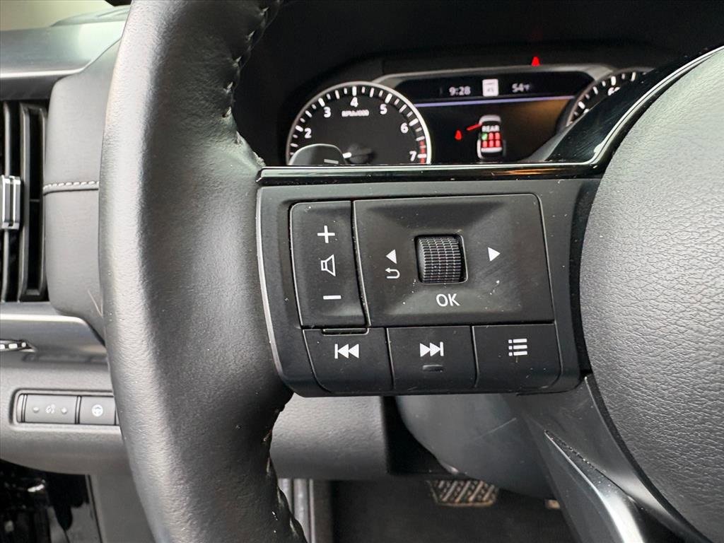 Certified 2024 Nissan Pathfinder SL image 13