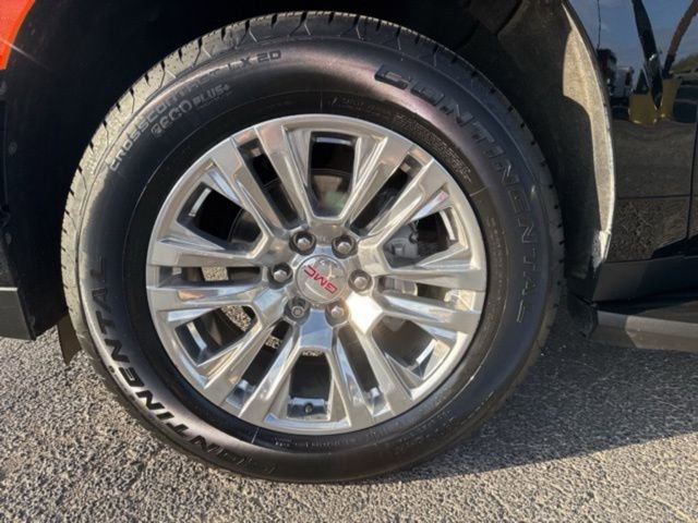 Used 2022 GMC Yukon XL Denali AWD/4WD image 19