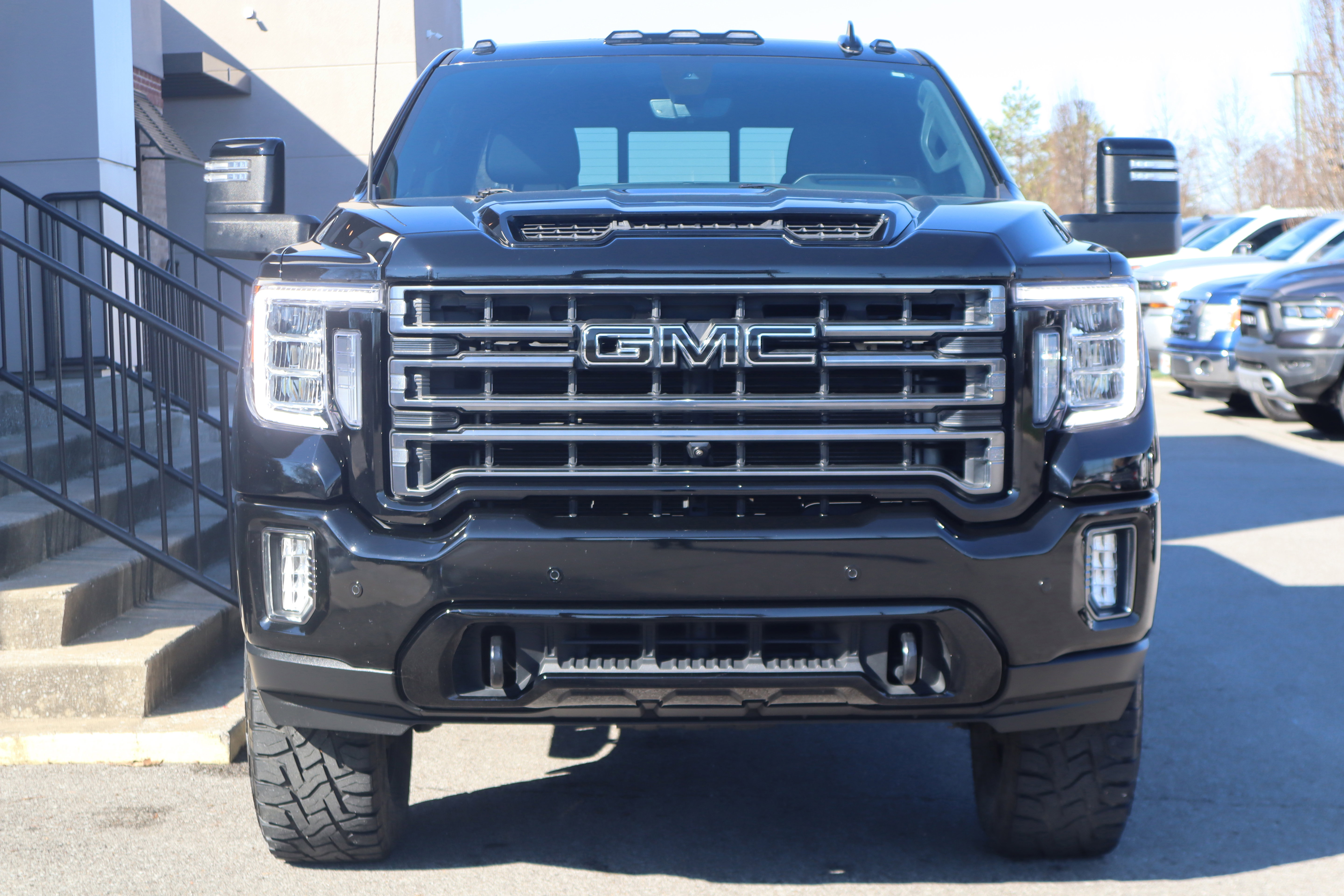 Used 2022 GMC Sierra 2500 AT4 w/ AT4 Premium Plus Package image 4