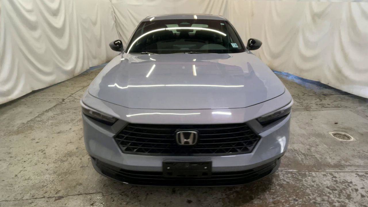 Certified 2025 Honda Accord Sport image 3