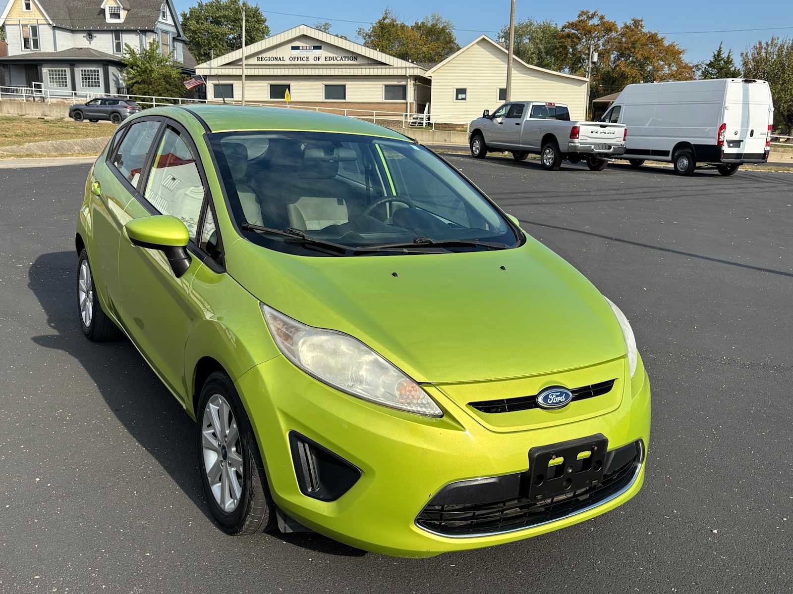 Used 2012 Ford Fiesta SE image 4