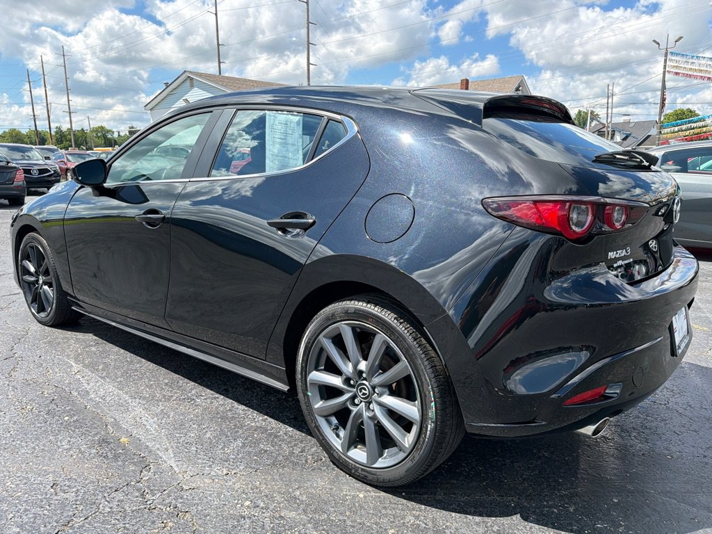 Used 2023 MAZDA MAZDA3 s FWD image 5