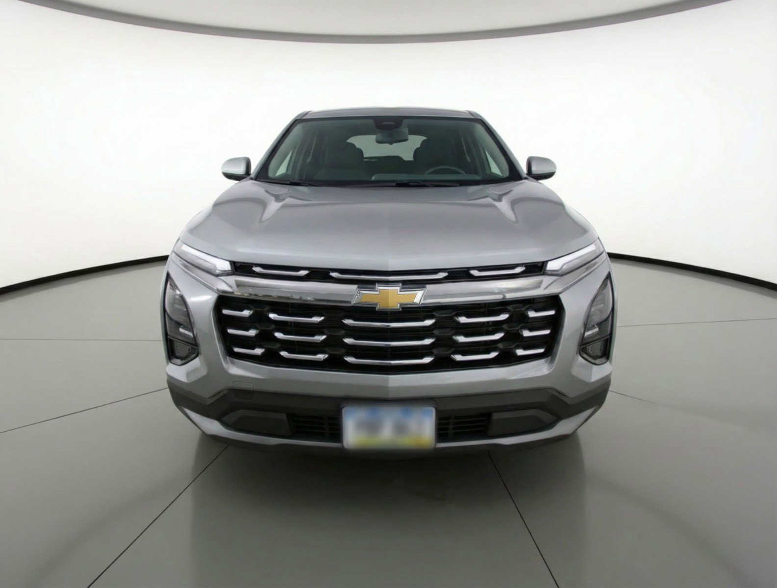 Used 2025 Chevrolet Equinox LT image 2