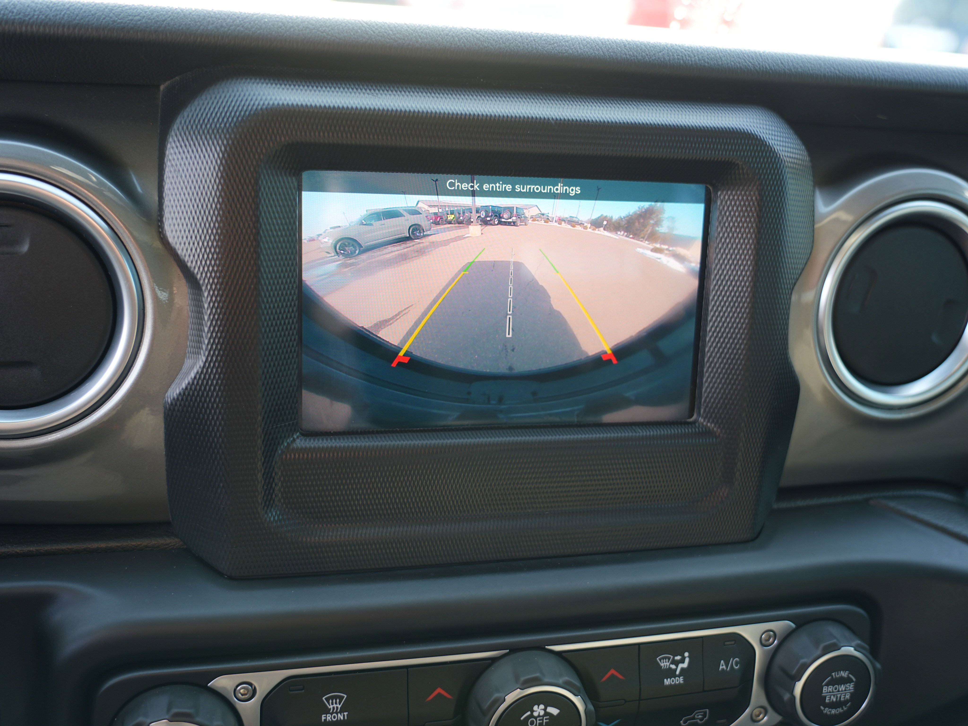 Used 2021 Jeep Wrangler Unlimited Sahara w/ LED Lighting Group AWD/4WD image 29