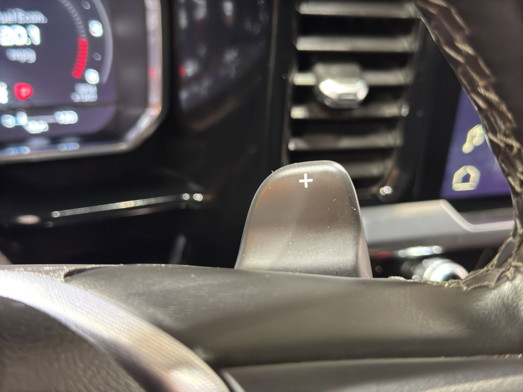 Used 2025 GMC Sierra 1500 Elevation w/ LPO, Elevation Black Package image 29