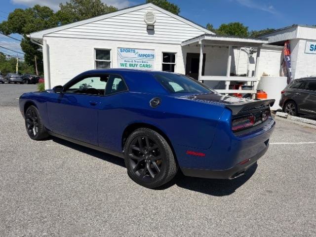 Used 2022 Dodge Challenger SXT w/ Blacktop Package RWD image 3