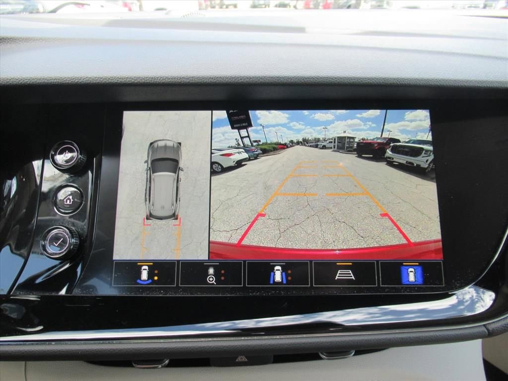 Used 2022 Buick Envision Avenir w/ Technology Package II image 28