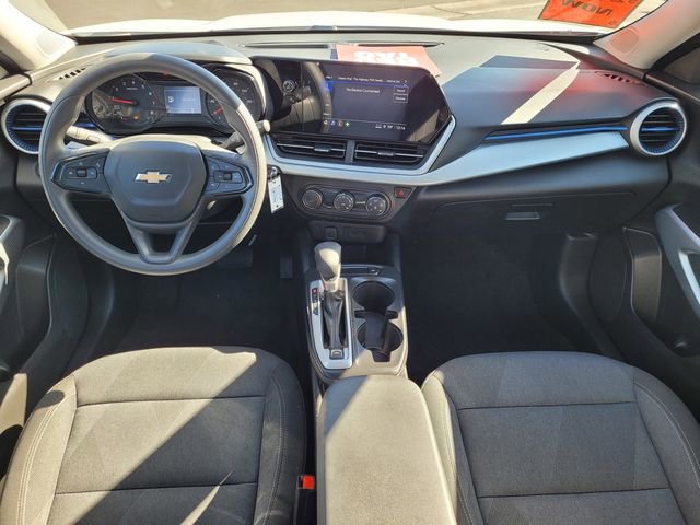 Used 2024 Chevrolet Trax LS FWD image 9