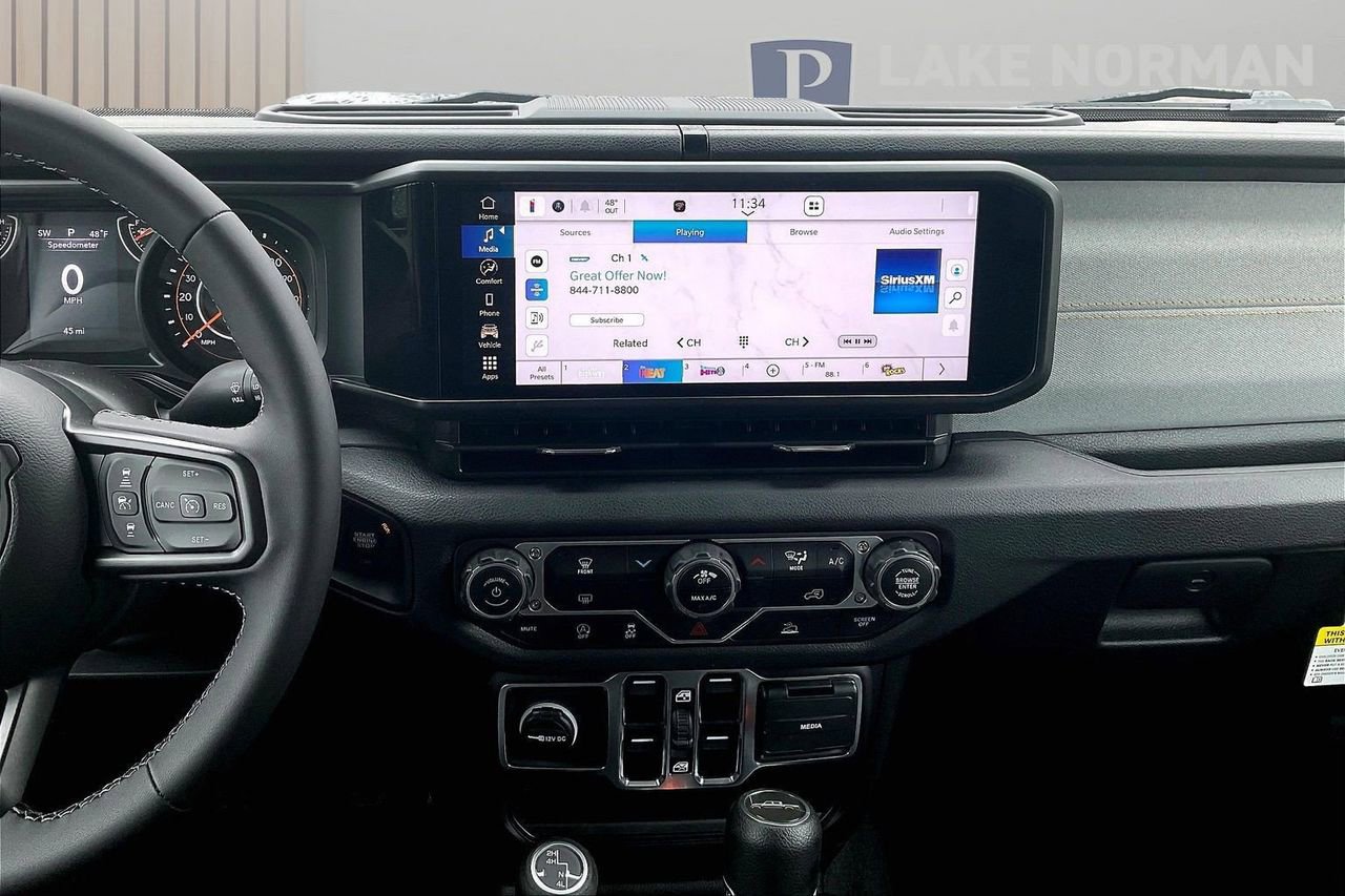 New 2025 Jeep Gladiator Sport image 12