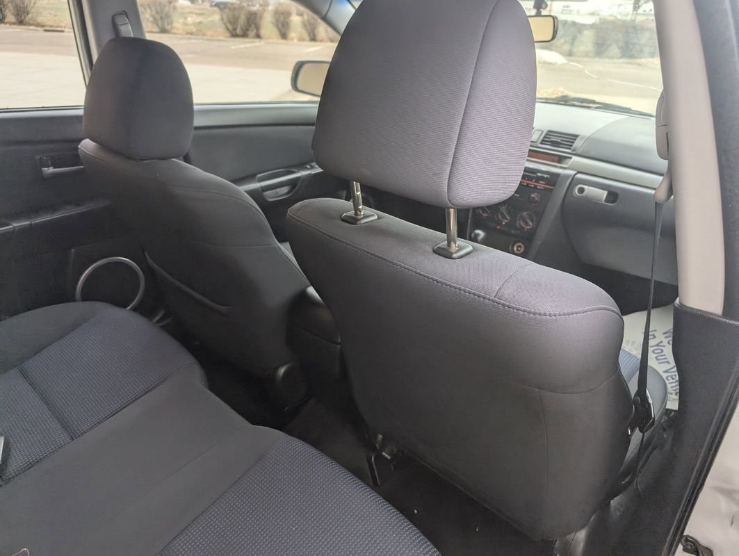 Used 2006 MAZDA MAZDA3 s image 22