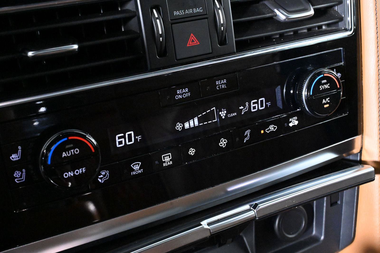Used 2022 INFINITI QX80 Sensory w/ All-Season Package AWD/4WD image 17