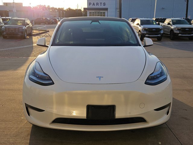 Used 2022 Tesla Model Y Long Range AWD/4WD image 2