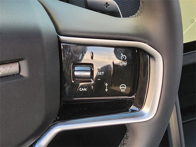 Used 2024 Land Rover Discovery Sport Dynamic SE image 28