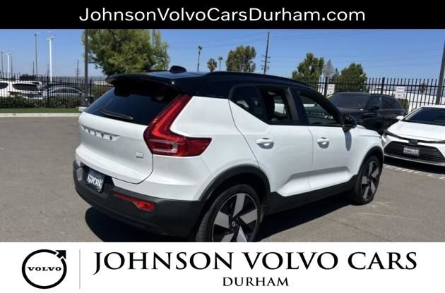 Used 2023 Volvo XC40 Recharge Ultimate w/ Protection Package Premier AWD/4WD image 3