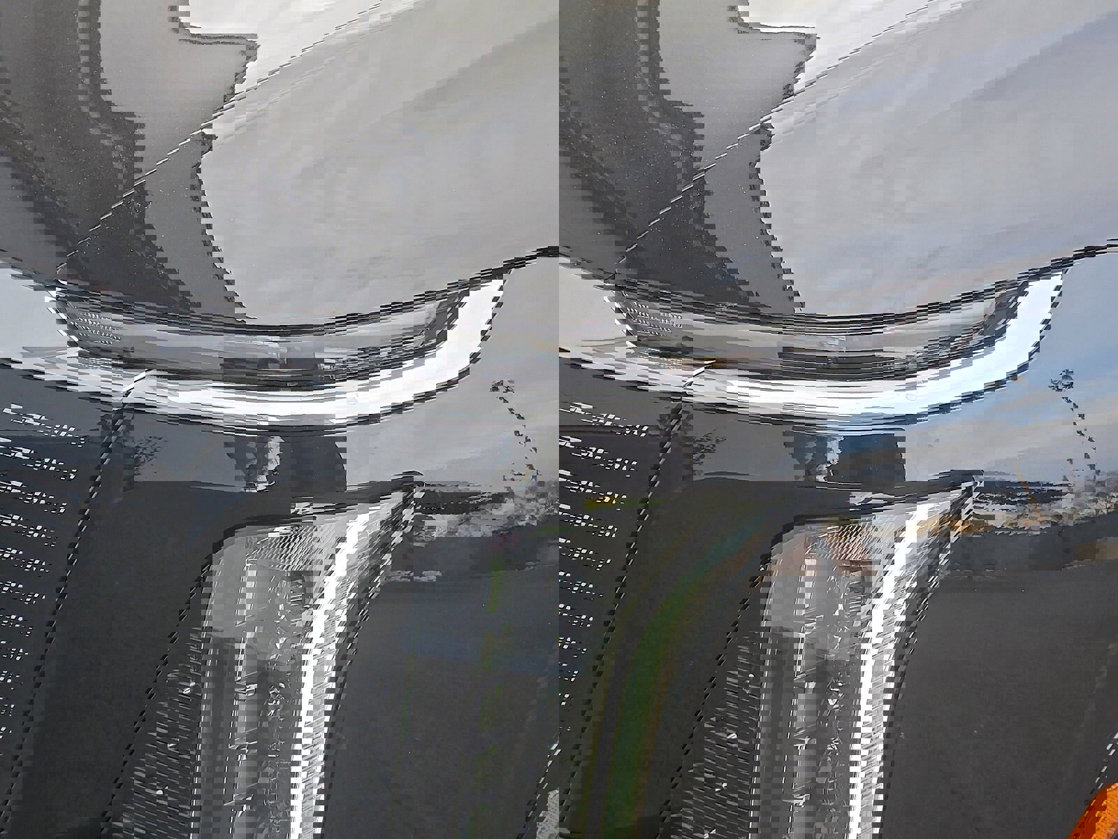 Certified 2026 Cadillac Vistiq Luxury image 8