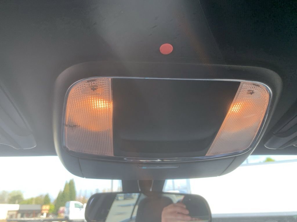 Used 2022 Dodge Charger SXT image 19