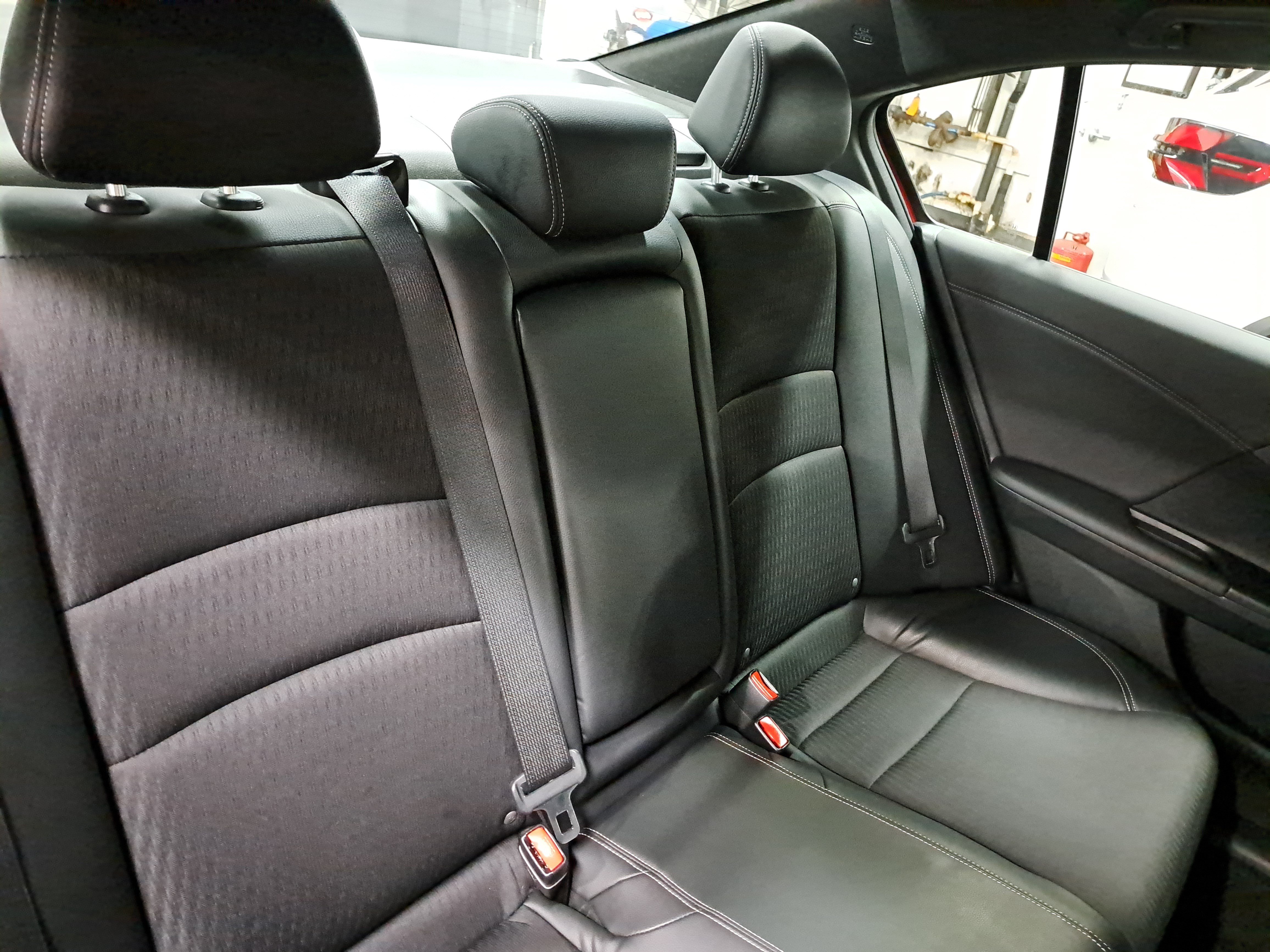 Used 2017 Honda Accord Sport image 12