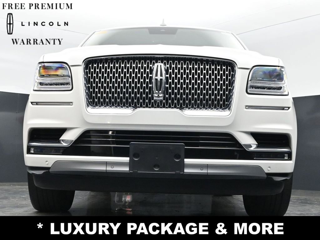 Used 2021 Lincoln Navigator Reserve w/ Luxury Package RWD image 24