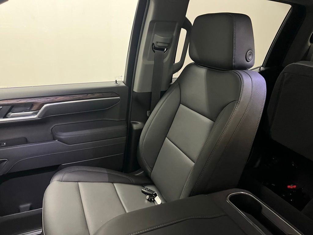 New 2026 GMC Sierra 1500 SLT w/ SLT Convenience Package image 28