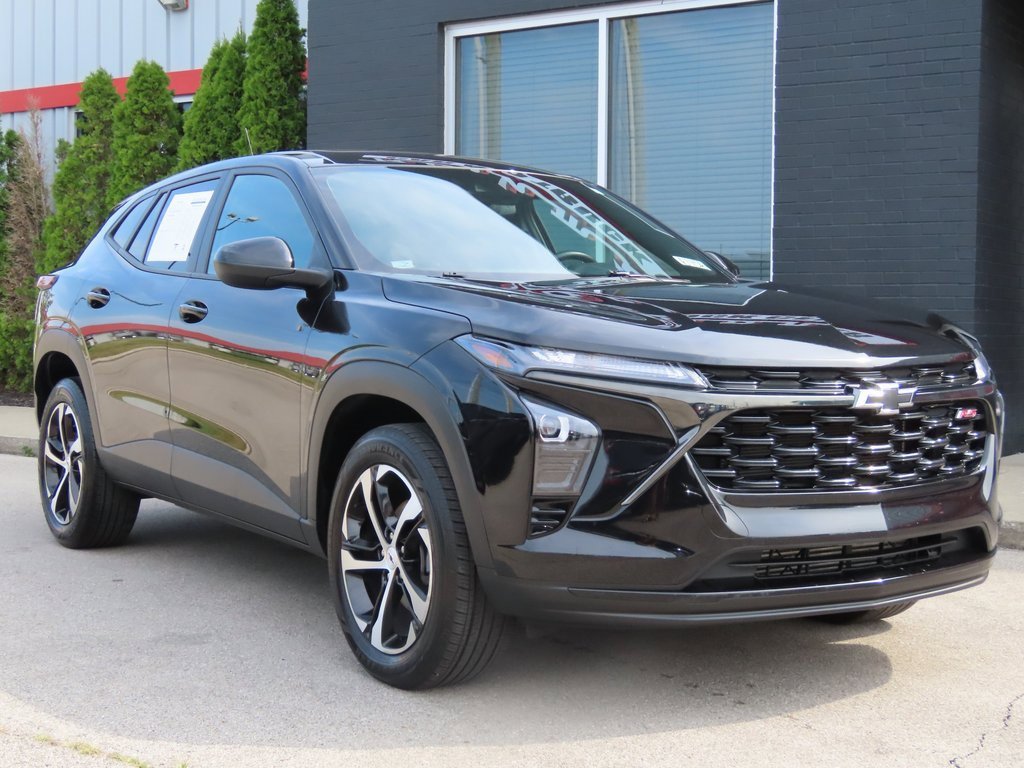 Used 2024 Chevrolet Trax RS w/ Sunroof Package