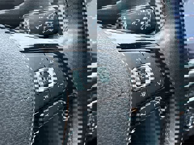 Used 2019 Volkswagen Tiguan SEL Premium image 27